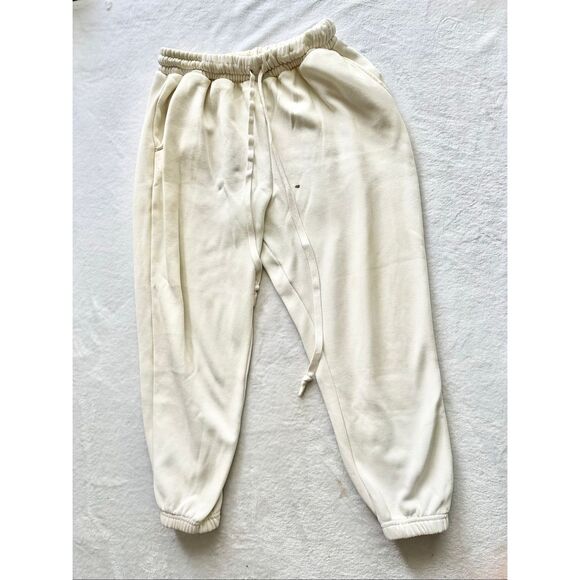 Fabletics cream jogger sweat pants size medium - Picture 3 of 8